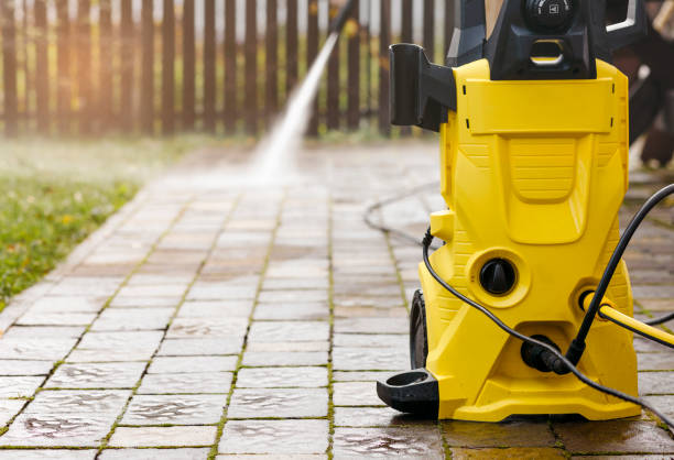 Best Graffiti Removal  in Aurora, NE